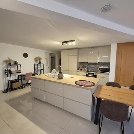 Panorama House * פורטימאו